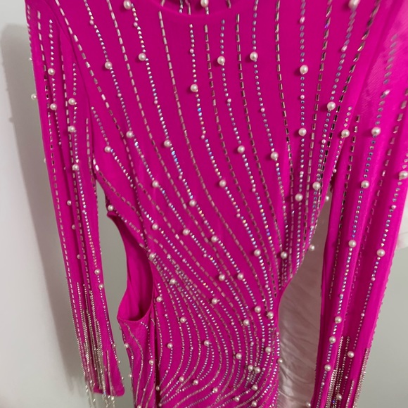 Fashion Nova Beautiful Dress Never Worn - Picture 2 of 5